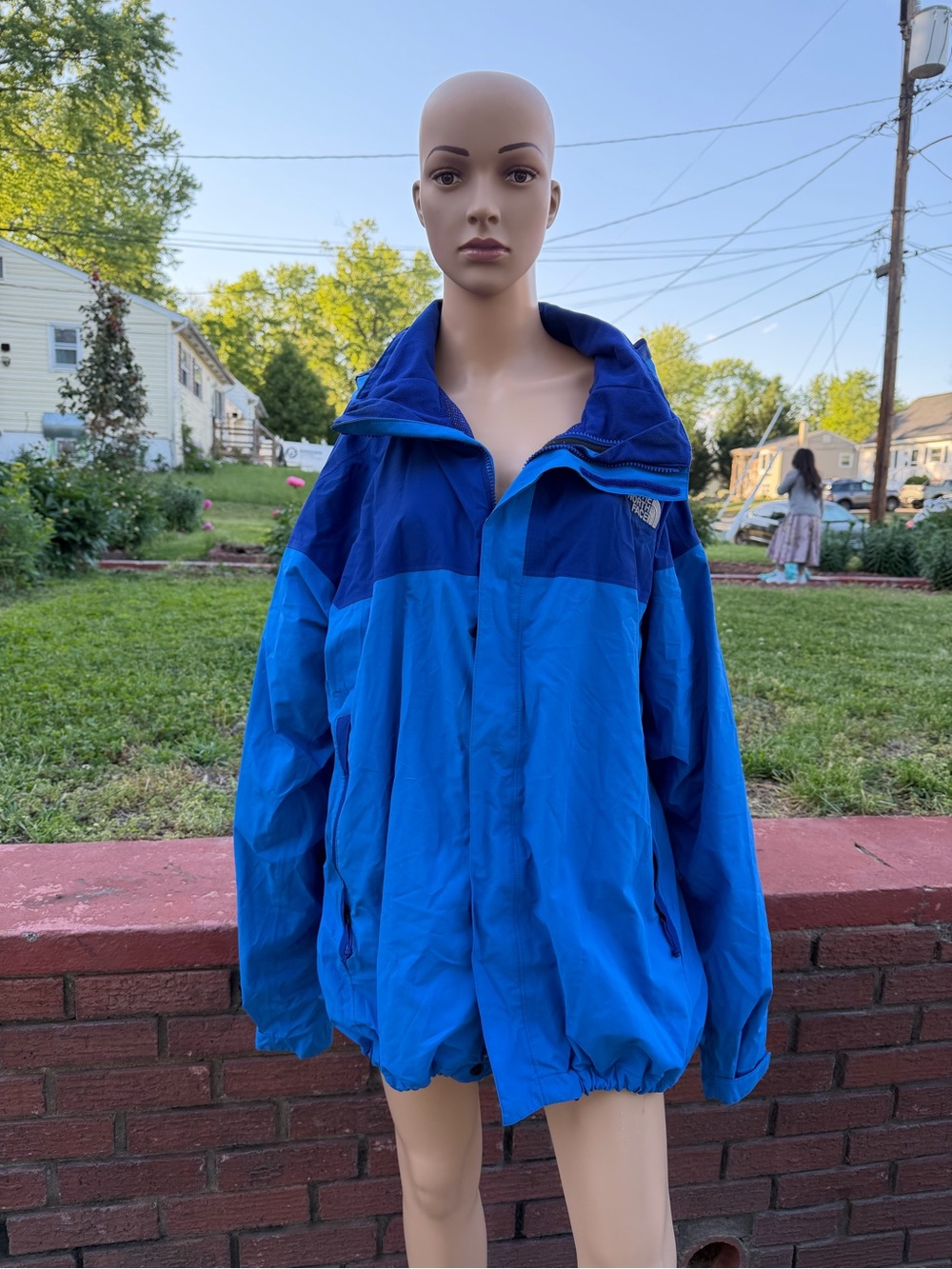 The North Face Men’s Two-Tone Blue Performance Jacket size XL